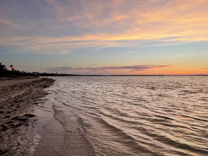 Sanibel Island Lighthouse Beach (Sanibel Island)