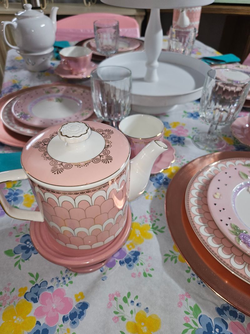 Miss Ashley's Tearoom Cafe and Catering — Clarksville