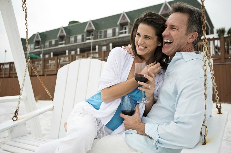 Suites With Fireplaces And Whirlpool Tubs