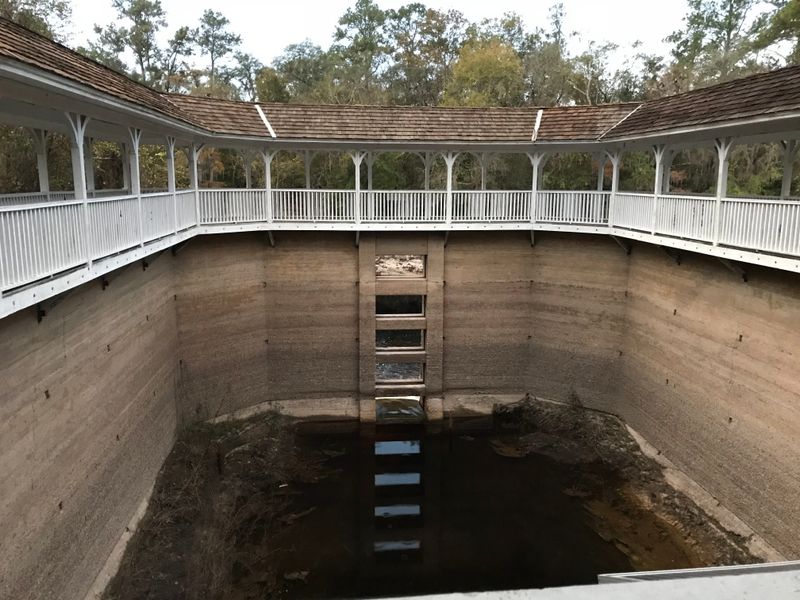 White Sulfur Springs Ruins (White Springs)