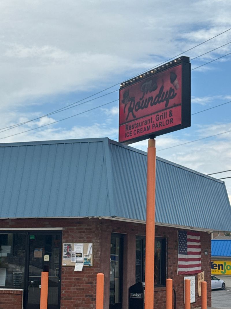 Round Up Restaurant & Ice Cream