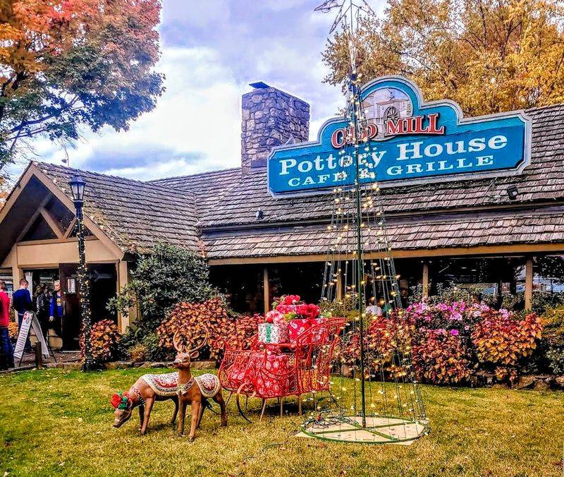 The Old Mill Pottery House Café — Pigeon Forge