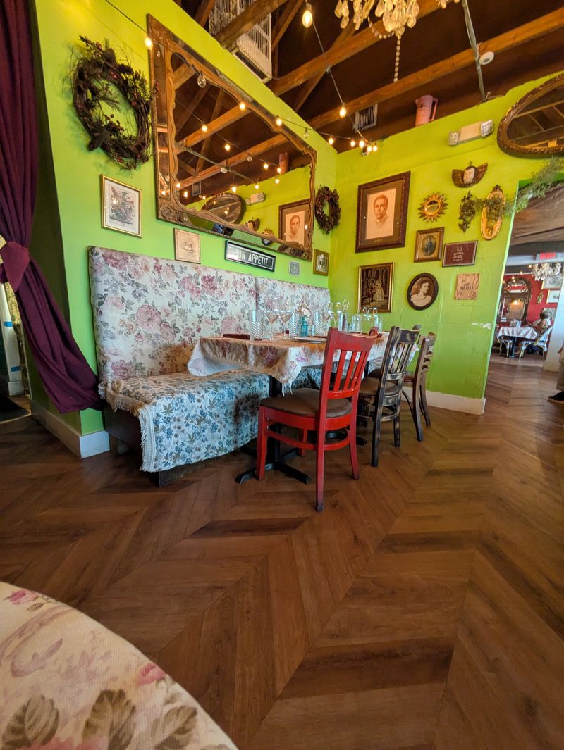 The Cozy Atmosphere That Completes the Experience