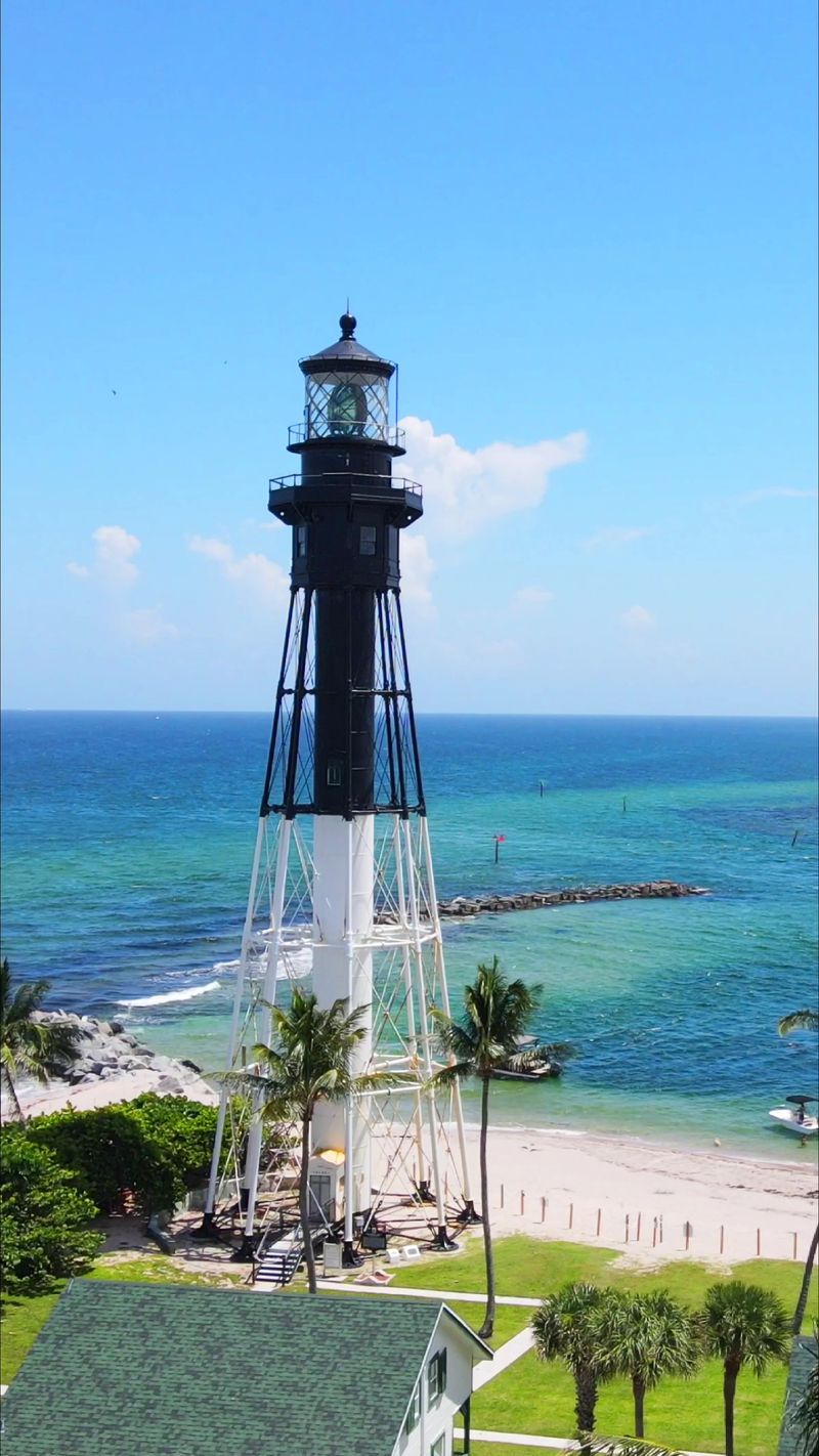 Hillsboro Inlet Lighthouse (Pompano Beach)