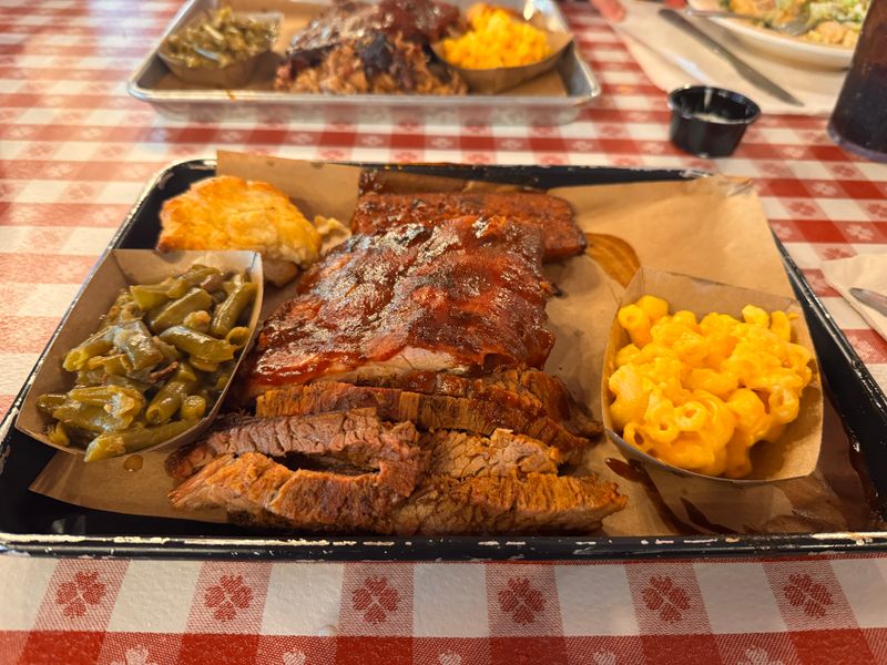 Bennett's Pit Bar-B-Que (Pigeon Forge)