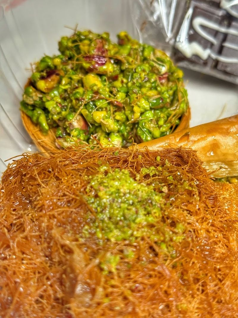 Knafeh, Crunchy or Soft