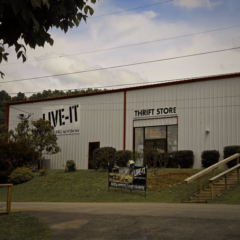 LIVE-IT Thrift Store (Seymour)