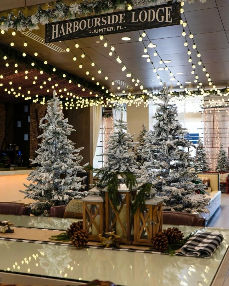 Harbourside Ski Lodge (Jupiter, FL)