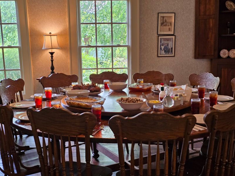 The Fried Catfish Locals Can't Stop Raving About