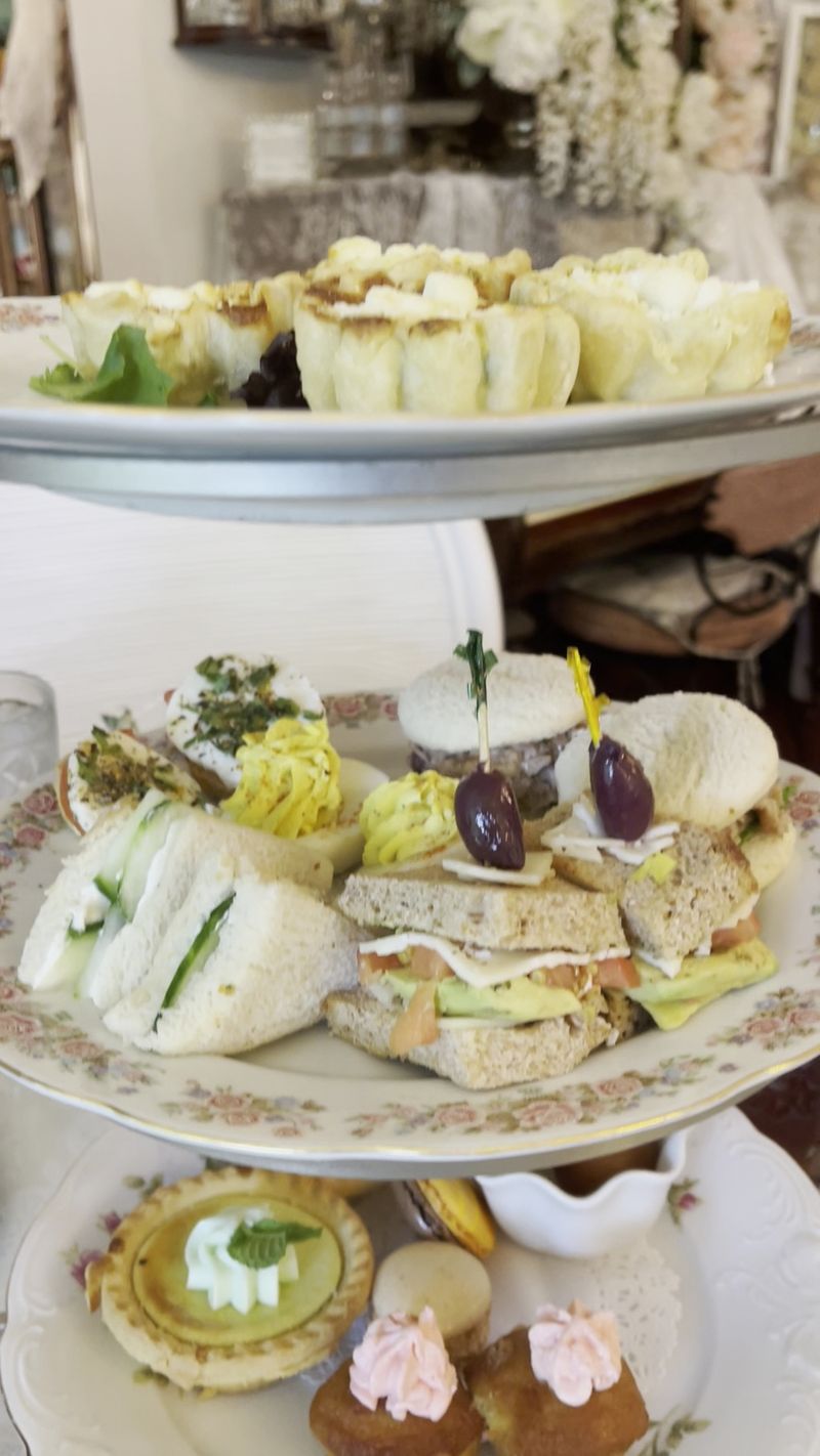 Cauley Square Tea Room (Miami)