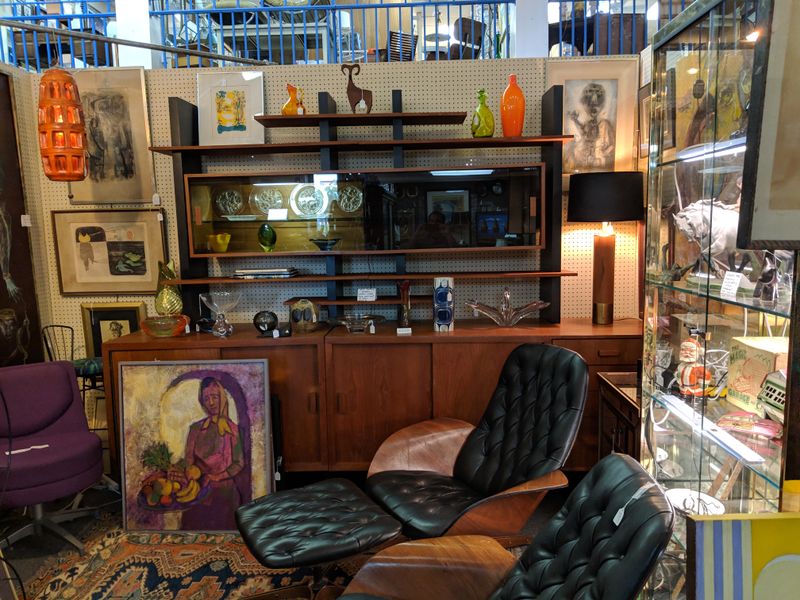 Antique Galleries of St. Petersburg (St. Petersburg)