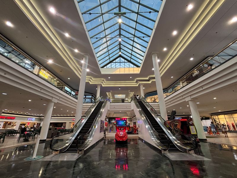 Oak Court Mall – Memphis