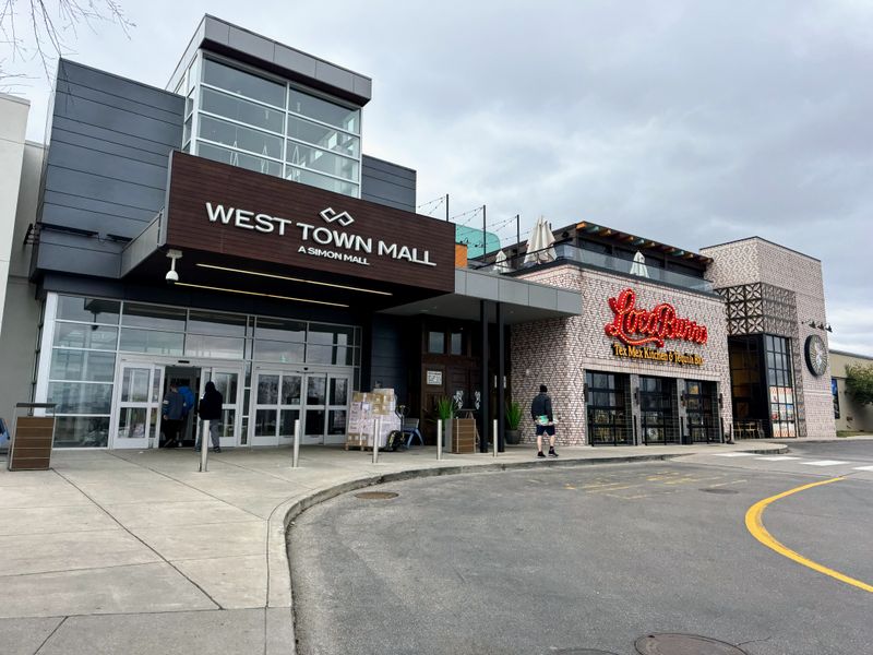 West Town Mall – Knoxville