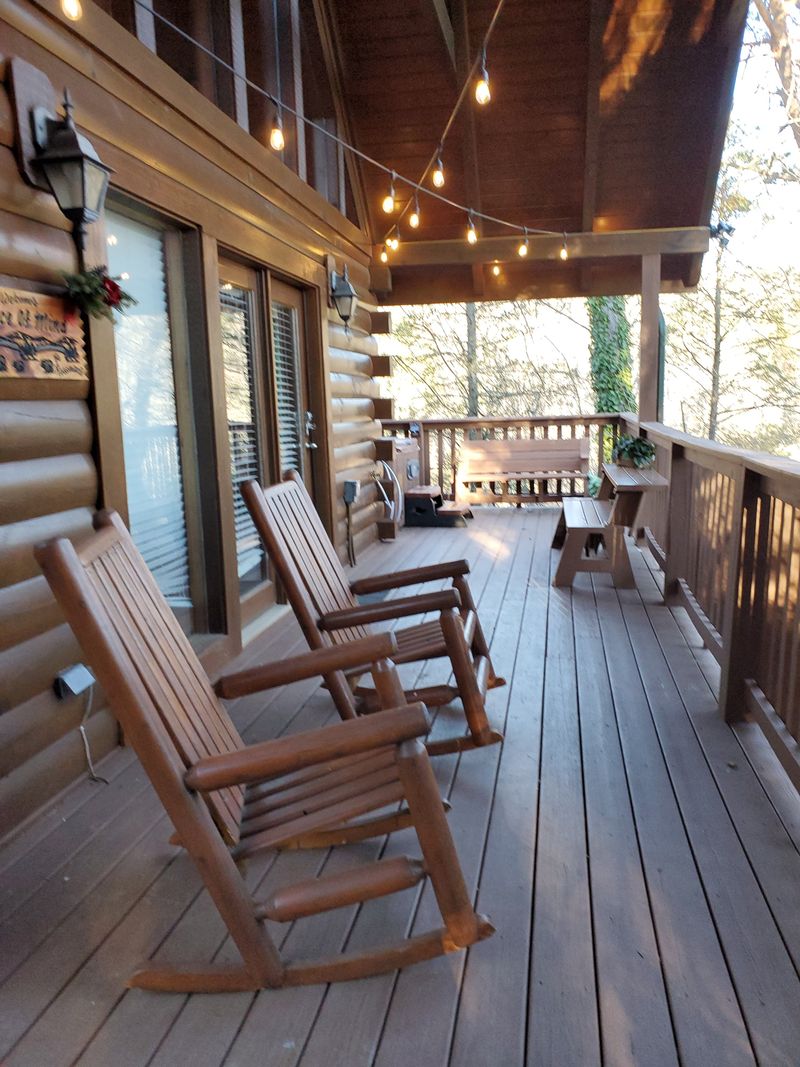 Black Bear Falls Log Home Community