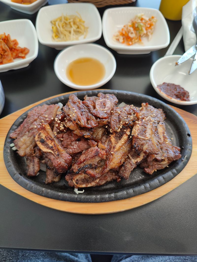 GALBIYA Korean Cuisine (Springfield)