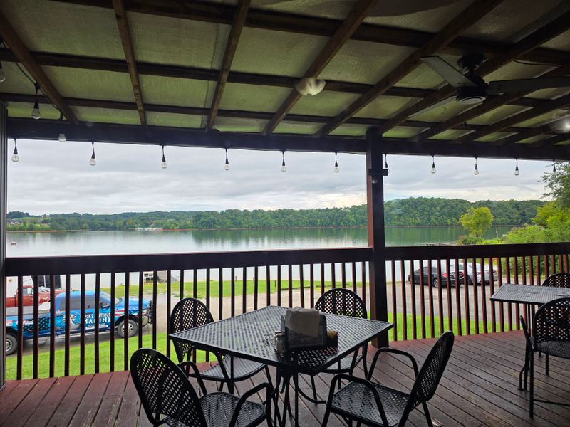 Cook's Boathouse Restaurant (Bean Station)