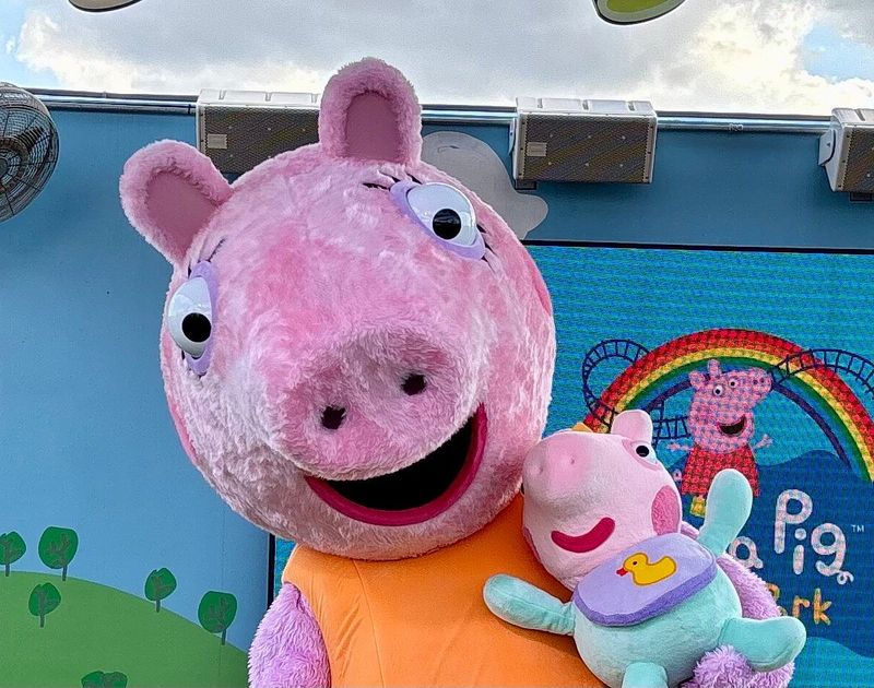 LEGOLAND® Florida Resort + PEPPA PIG Theme Park (Winter Haven)