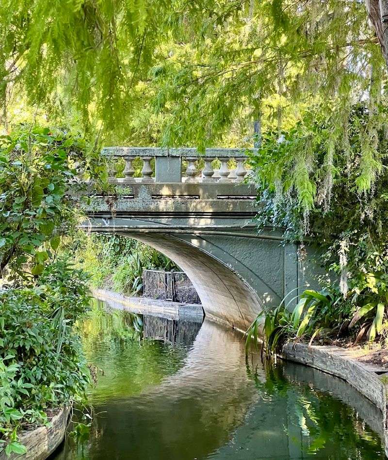 Historic Bridges And Architecture