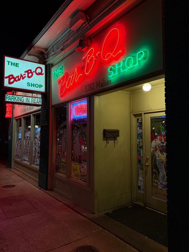 Why The Bar-B-Q Shop Is Still the Gold Standard for BBQ Spaghetti