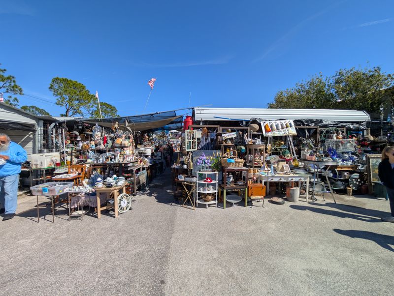 Daytona Flea & Farmers Market (Daytona Beach)