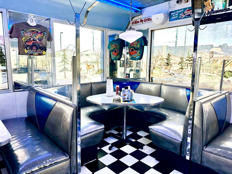 Mel’s Classic Diner (Pigeon Forge)