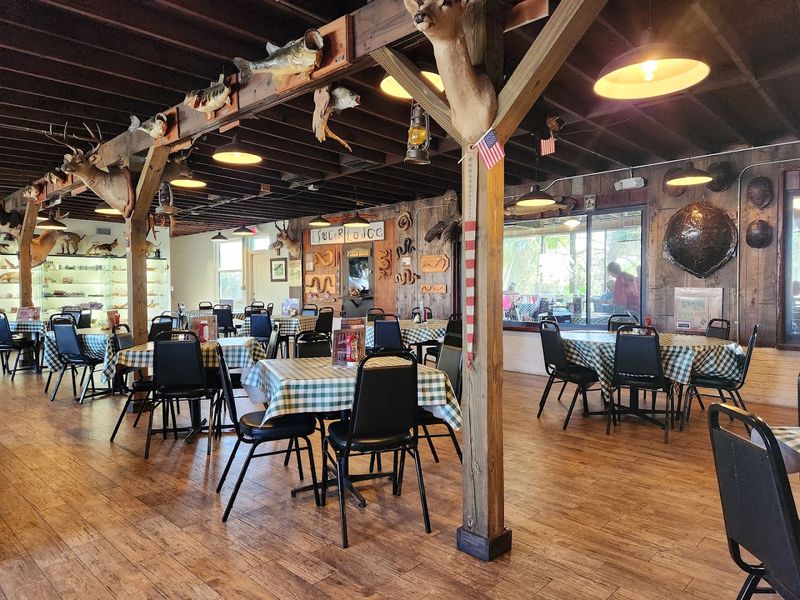 Linger Lodge Restaurant