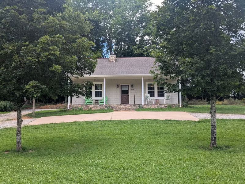 Where Is Thunder Mountain Acres and How Far Is It From Nashville/Chattanooga?