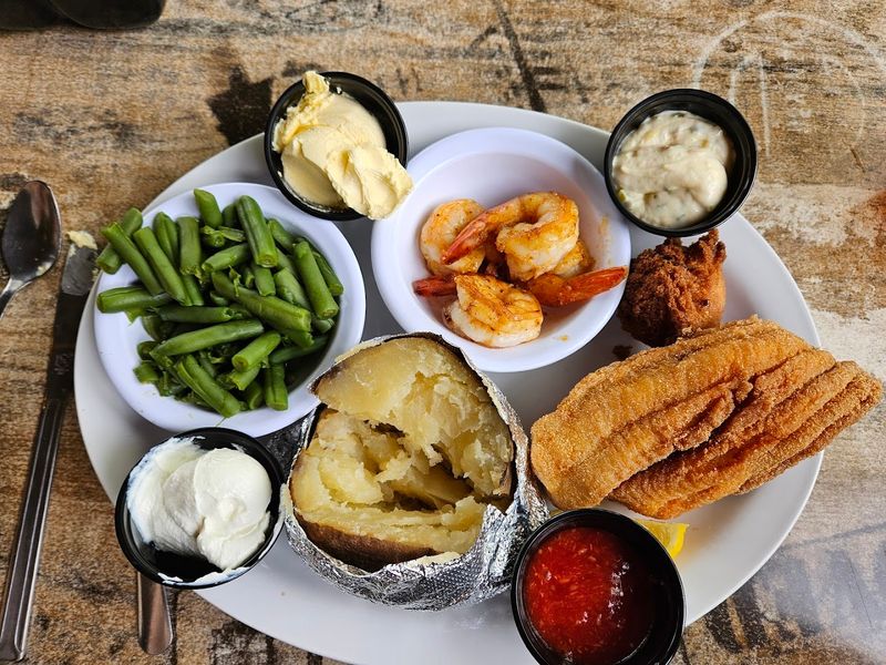 Riverview Restaurant & Marina — Ashland City