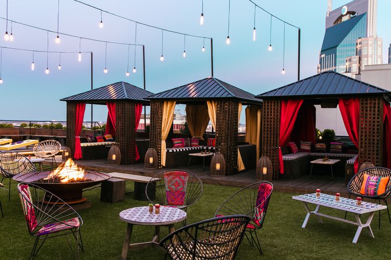 Bobby Hotel Rooftop Lounge (Nashville)