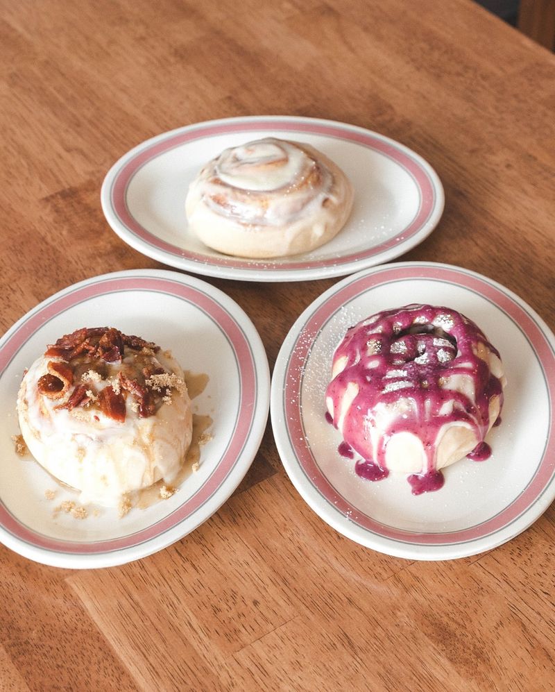 The Giant Cinnamon Rolls Everyone Talks About