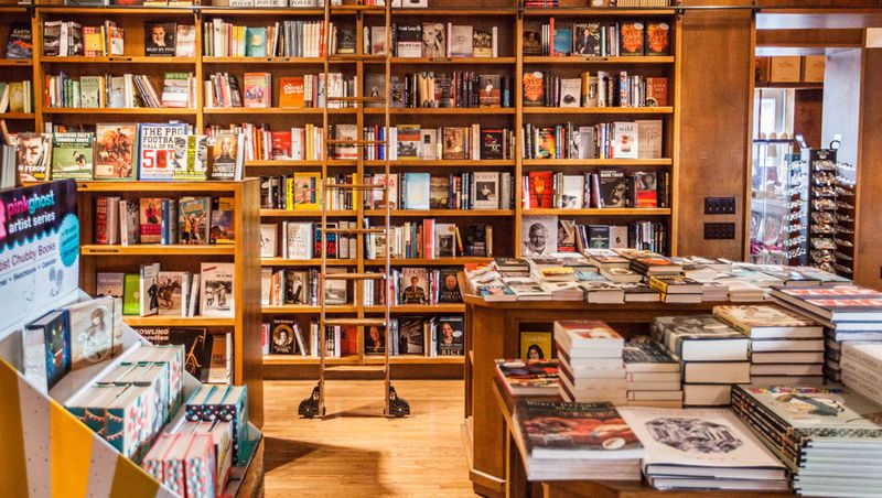 Books & Books (Coral Gables + multiple locations)