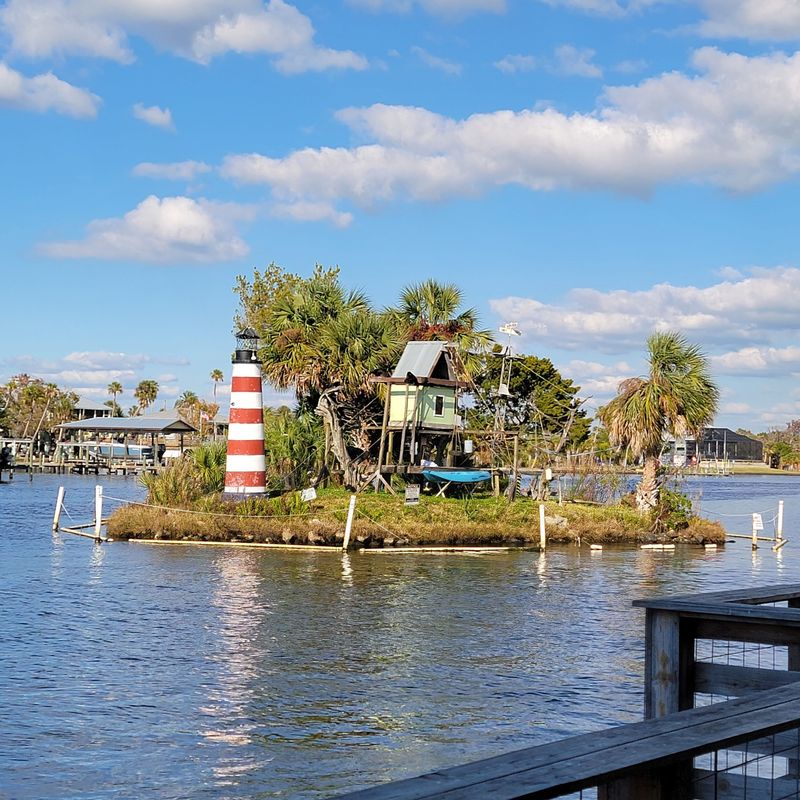 Monkey Island (Homosassa, FL)