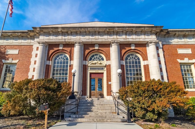 Small-Town Charm With Big Personality