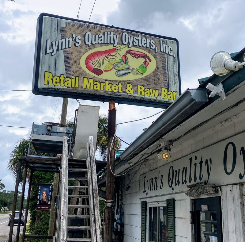 Lynn's Quality Oysters (Eastpoint)