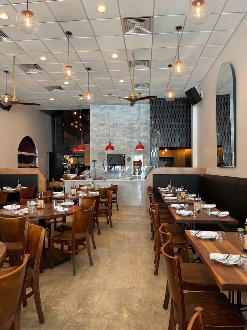 Lynora’s (West Palm Beach area)