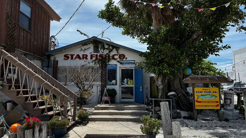 Star Fish Company Market & Restaurant – Cortez