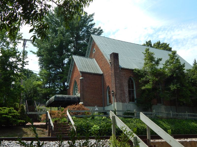 How Far $1,200 a Month Really Goes in Jonesborough