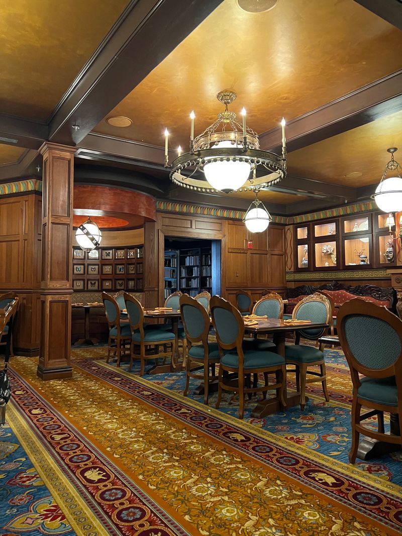 Skipper Canteen (Magic Kingdom)