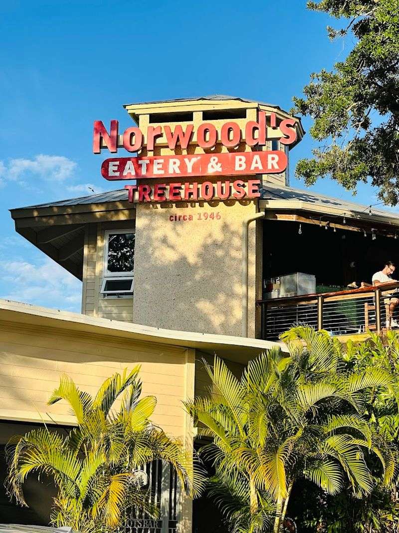 Norwood’s Restaurant & Treehouse Bar