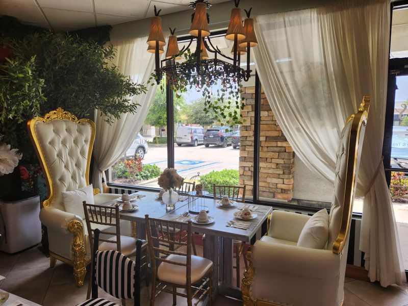 Planning Tips: Hours, Reservations, and Budget