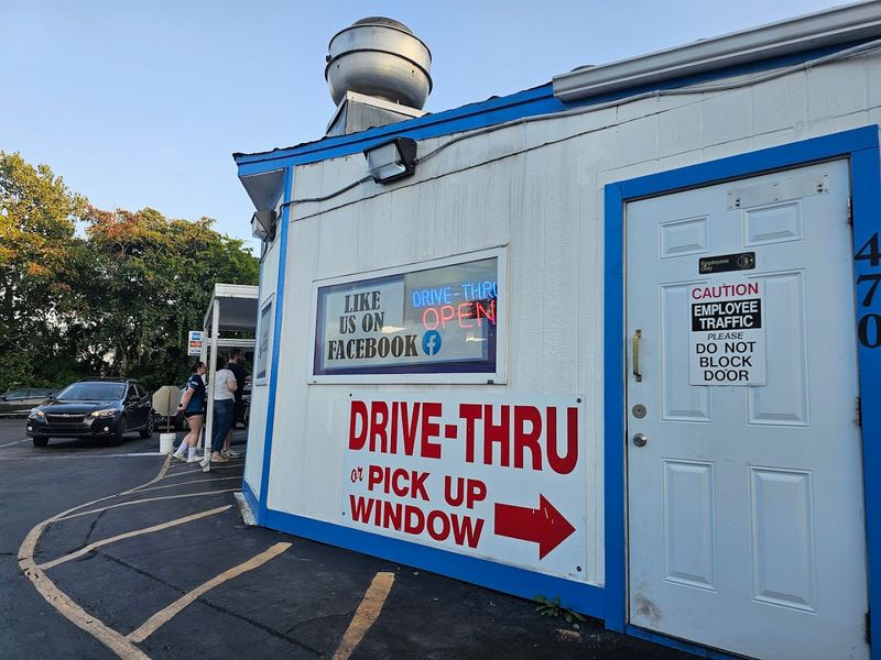 A Small Stand With Big Local Reputation