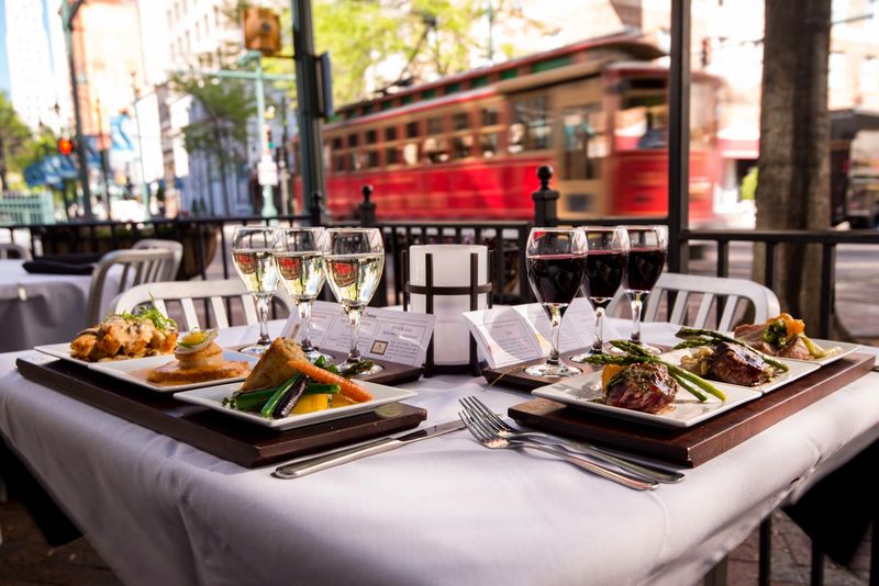 Flight Restaurant and Wine Bar