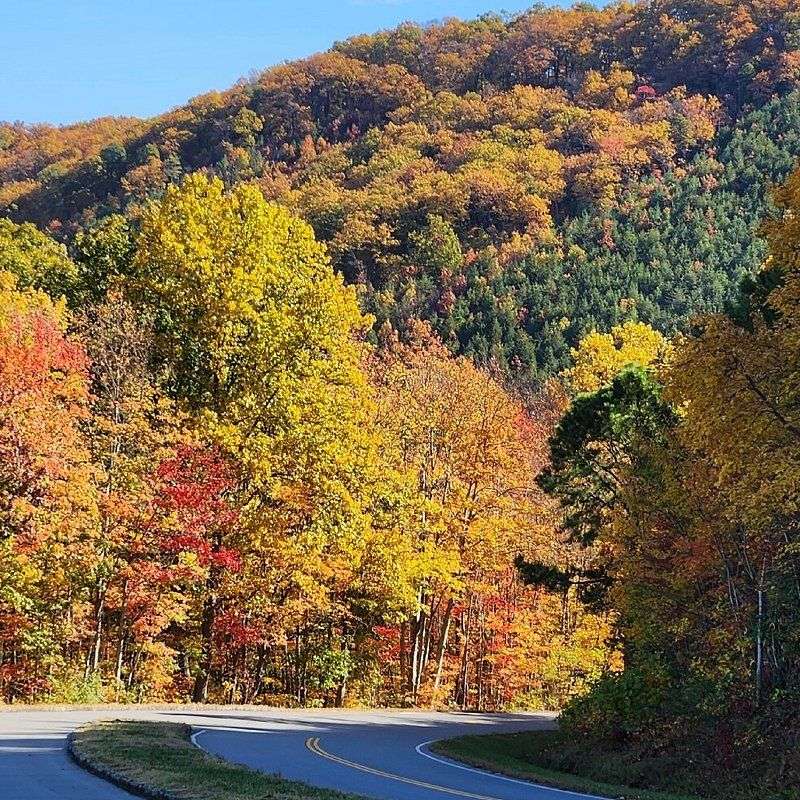 Drive the Foothills Parkway for Big-View Pull-Offs