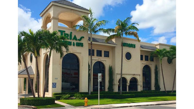 Trias Flowers & Gifts