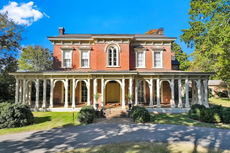 Oaklands Mansion &mdash; Murfreesboro