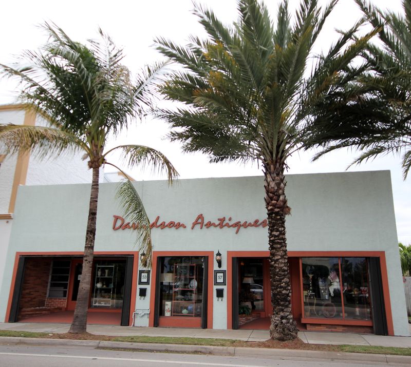Dania Beach Antique Row