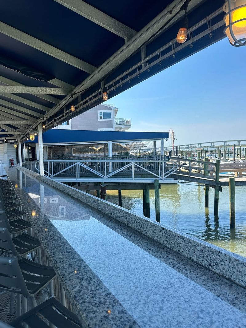 Riverhouse Waterfront Restaurant – Palmetto, FL