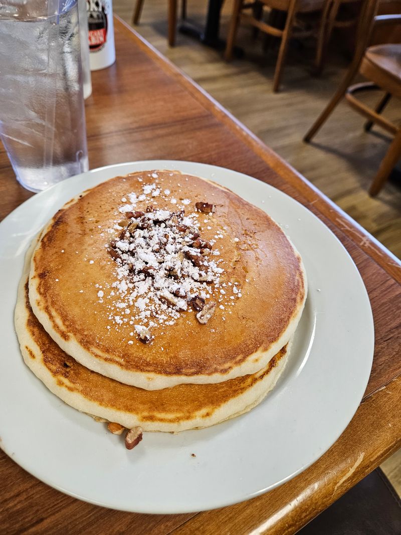Smoky’s Pancake Cabin (Pigeon Forge, TN)
