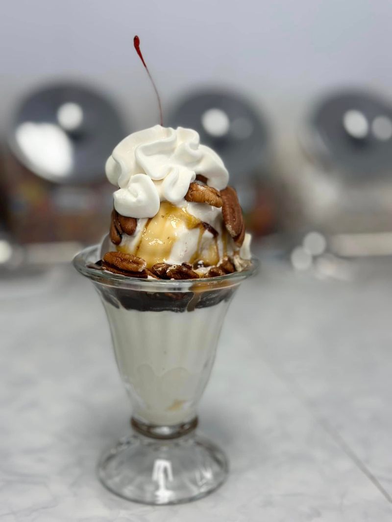 Rockin’ Retro Ice Cream Parlor