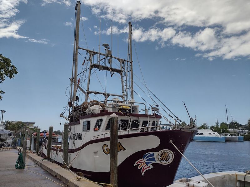 Warm Service, Handy Hours, Smart Tips